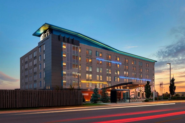 Aloft Vaughan Mills image 1